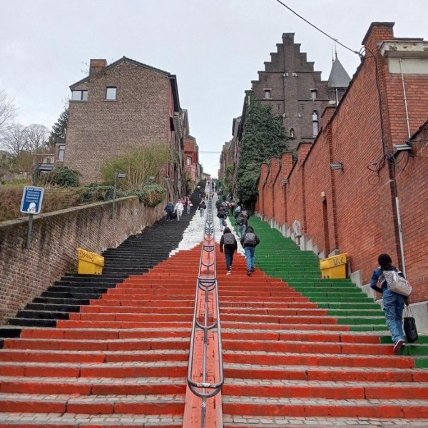 Les escaliers de Bueren à Liège repeints aux couleurs de la&nbsp;Palestine
