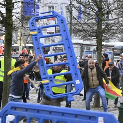 La communauté kurde attaquée par un groupe fasciste dans le Limbourg, affrontements à&nbsp;Bruxelles