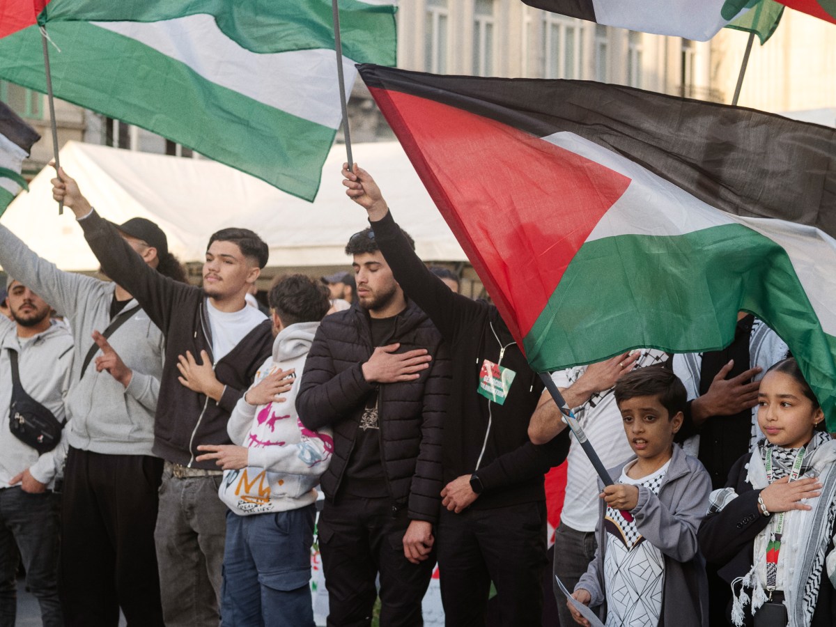 Retour photo : après 600 jours de génocide, les manifestations quotidiennes&nbsp;continuent