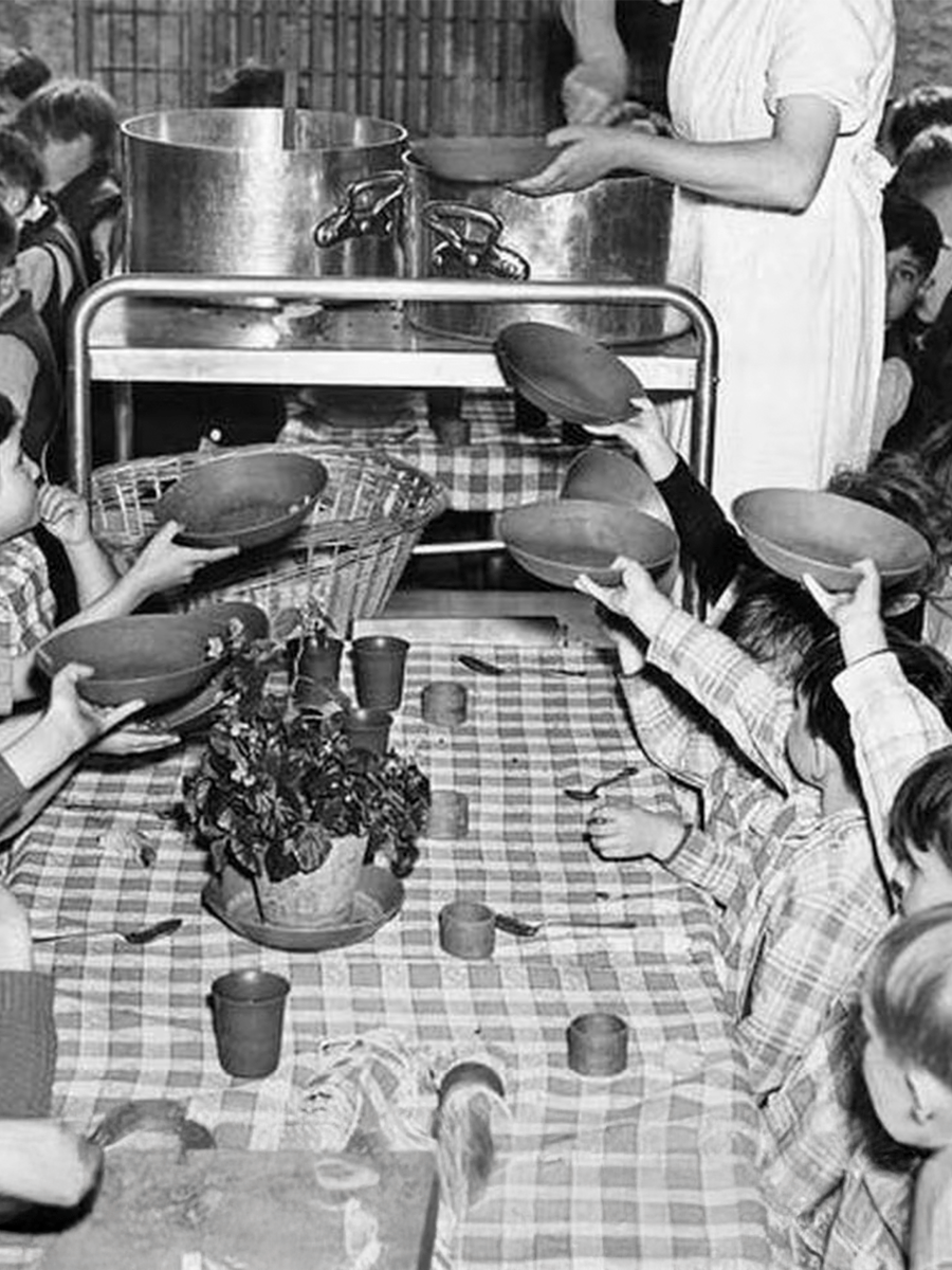 Droits sociaux : Hausse de la TVA et suppression des repas scolaires gratuits, les enfants pauvres paient le&nbsp;prix