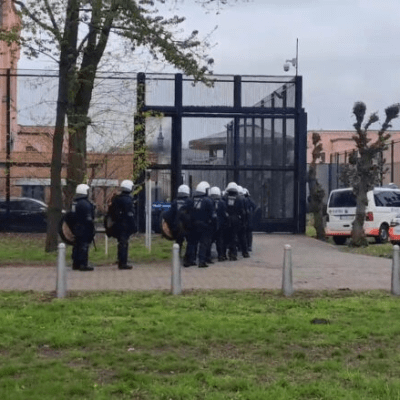 Répression et grève de la faim collective au centre fermé de&nbsp;Merksplas